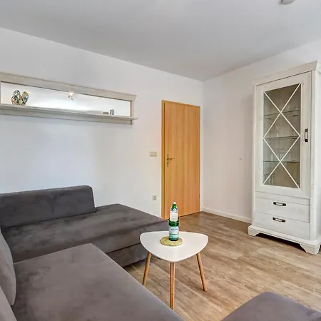 Hansehus Nr 3 アパート ツィノヴィッツ